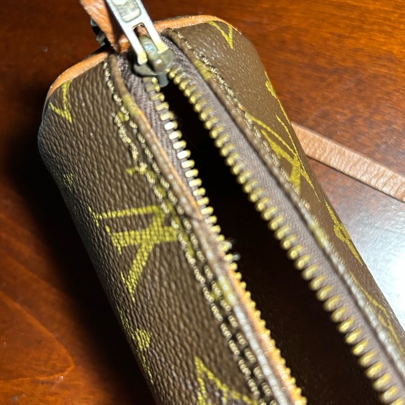 Louis Vuitton Authentic Vintage Mini Papillon EUC Needs new zipper - Picture 3 of 10